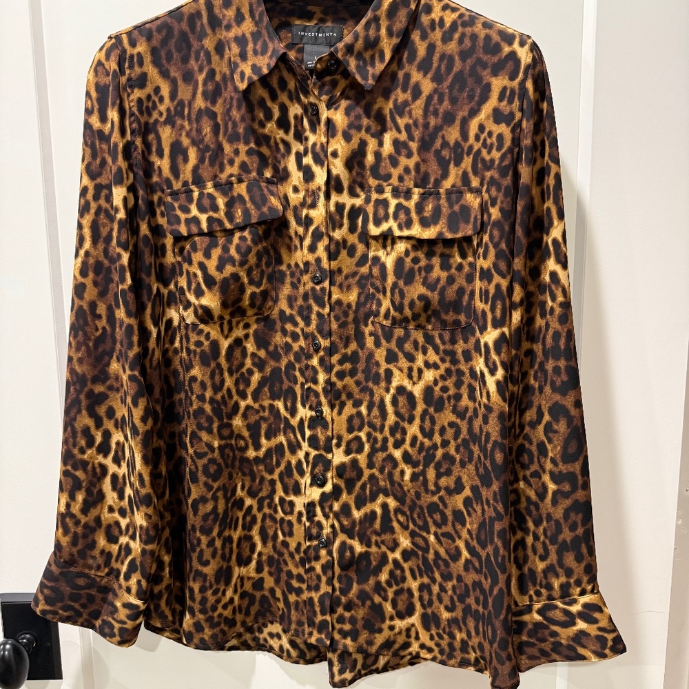 Investments leopard blouse with button cuffs size L